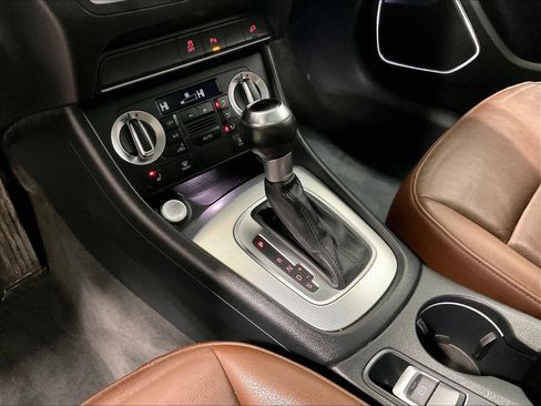 Used 2015 Audi Q3 2.0T Prestige w/ Prestige Package image 21