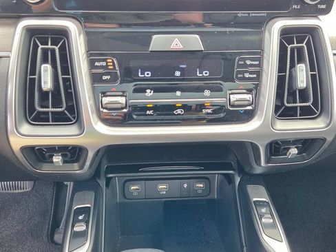 Used 2023 Kia Sorento X-Line EX AWD/4WD image 21