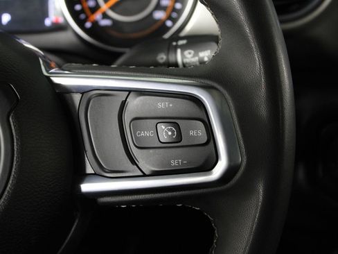 Used 2023 Jeep Gladiator Overland image 25