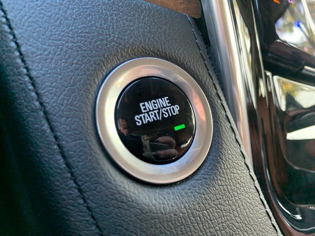 Used 2019 Cadillac Escalade Premium Luxury w/ Escalade Sport Edition AWD/4WD image 25