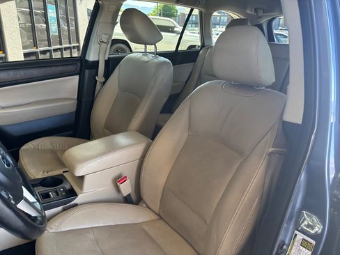 Used 2016 Subaru Outback 2.5i Limited AWD/4WD image 6