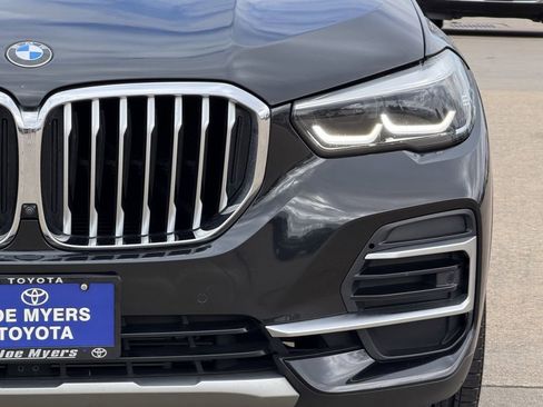 Used 2023 BMW X5 xDrive40i w/ Premium Package image 4