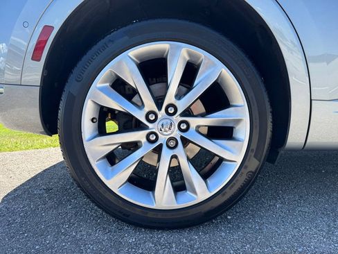 Used 2023 Buick Envision Avenir FWD image 17
