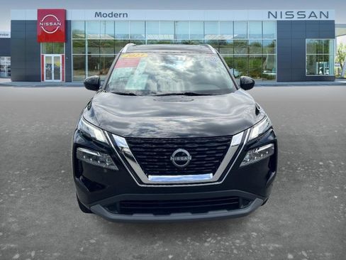 Certified 2023 Nissan Rogue SV w/ SV Premium B Package FWD image 3
