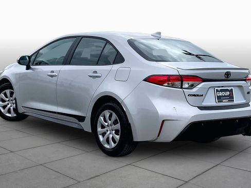 Used 2025 Toyota Corolla SE FWD image 12