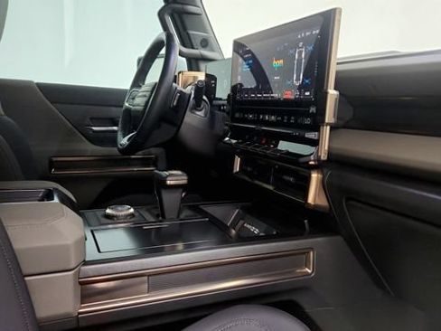 Used 2025 GMC Hummer EV 2X AWD/4WD image 36