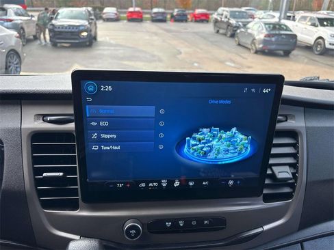 Used 2022 Ford Transit 350 XLT image 26