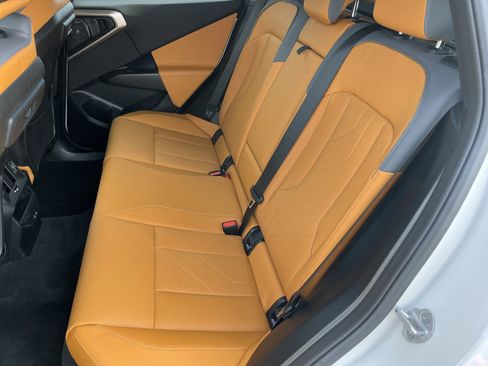 Used 2025 BMW X3 xDrive30i w/ Premium Package image 17