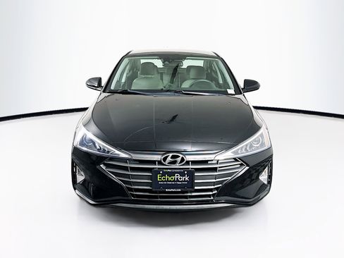Used 2020 Hyundai Elantra SEL FWD image 2
