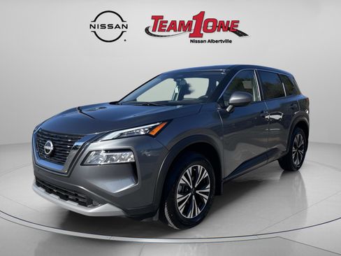 Used 2023 Nissan Rogue SV image 4