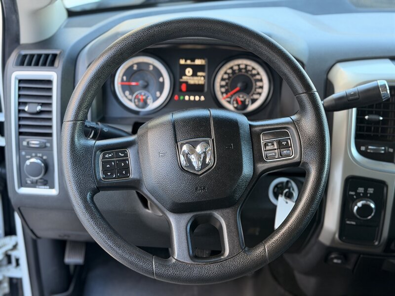 Used 2015 RAM 2500 SLT AWD/4WD image 16