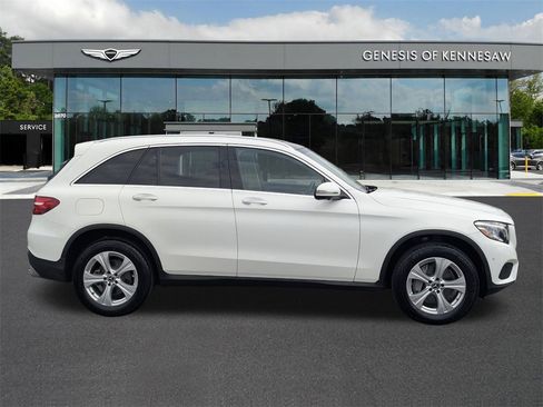 Used 2018 Mercedes-Benz GLC 300 image 8