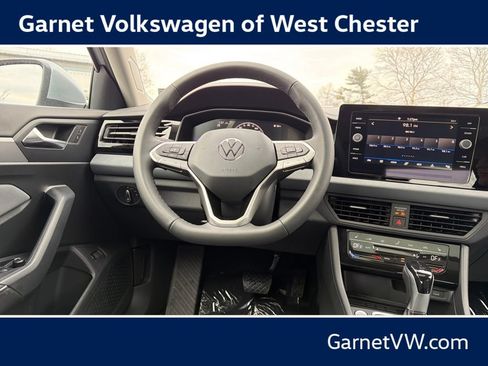 New 2026 Volkswagen Jetta SE FWD image 13