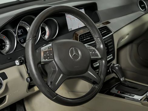 Used 2014 Mercedes-Benz C 250 Sedan image 21