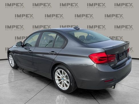 Used 2017 BMW 320i xDrive 320i xDrive image 3