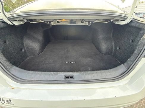 Used 2019 Nissan Altima 2.5 SV FWD image 31