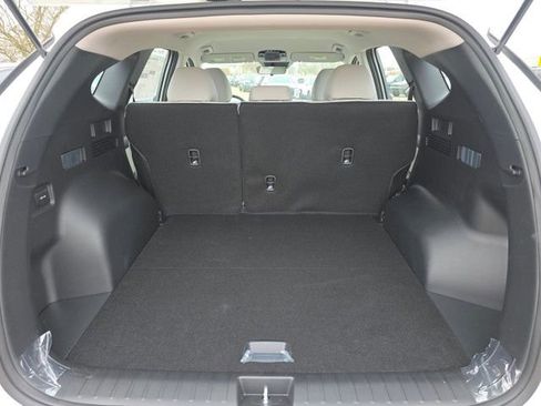 Certified 2025 Hyundai Tucson SE image 23