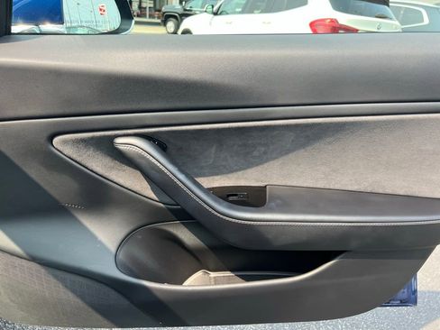 Used 2018 Tesla Model 3 Long Range image 27