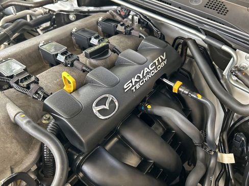 Used 2016 MAZDA MX-5 Miata Grand Touring RWD image 18