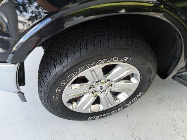 Used 2019 Ford F150 Lariat w/ Equipment Group 502A Luxury AWD/4WD image 30
