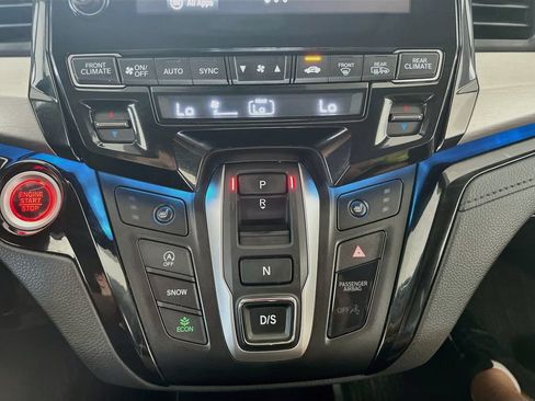 Used 2022 Honda Odyssey Touring image 16