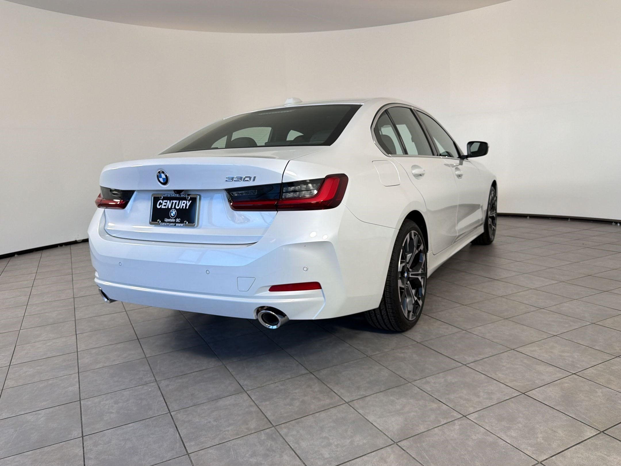 Used 2026 BMW 330i Sedan w/ Premium Package RWD image 9