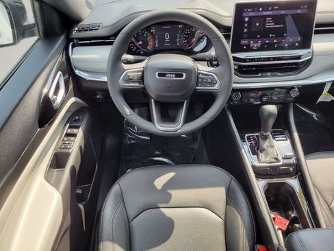 Certified 2023 Jeep Compass Limited AWD/4WD image 25