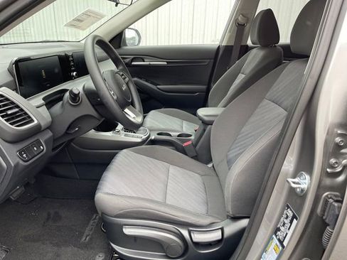 Used 2025 Kia Seltos LX AWD/4WD image 9