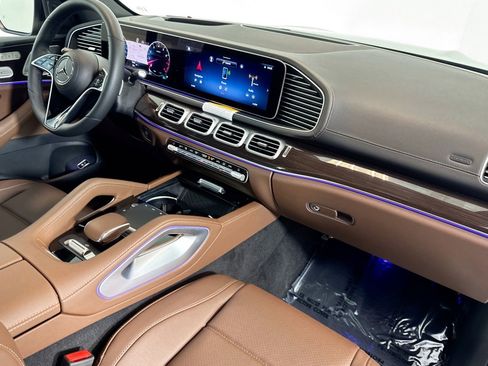 New 2026 Mercedes-Benz GLS 450 4MATIC image 27