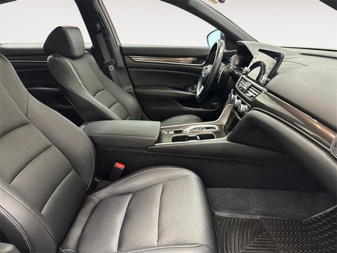 Used 2021 Honda Accord Sport image 15