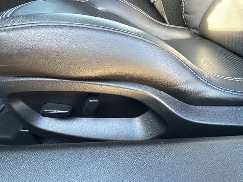 Used 2019 Chevrolet Corvette Grand Sport w/ Carbon Flash Badge Package image 32