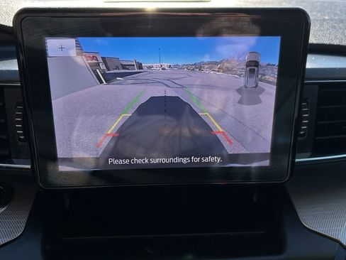 Used 2020 Ford Explorer XLT w/ Equipment Group 202A image 28