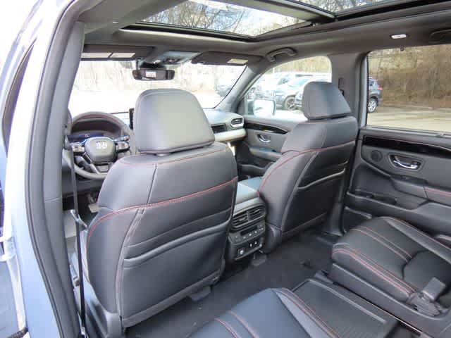 New 2026 Honda Pilot TrailSport image 17