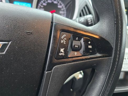 Used 2017 Chevrolet Equinox LS image 22