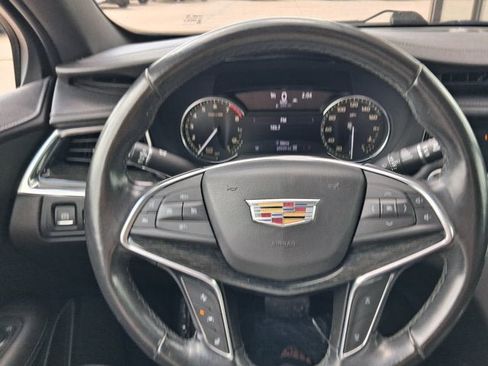 Used 2020 Cadillac XT5 Premium Luxury AWD/4WD image 22