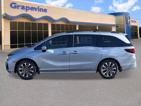 New 2026 Honda Odyssey Elite image 2