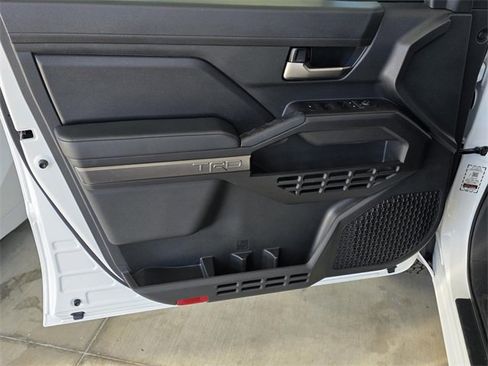 Used 2024 Toyota Tacoma TRD Off-Road image 29