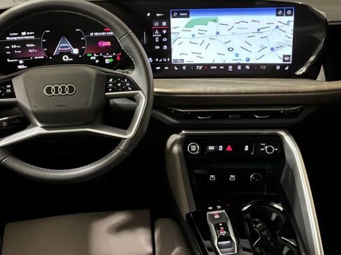 New 2025 Audi Q5 Premium Plus image 18