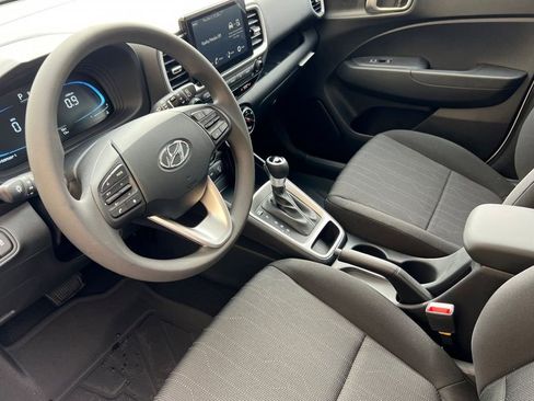New 2026 Hyundai Venue SE image 8