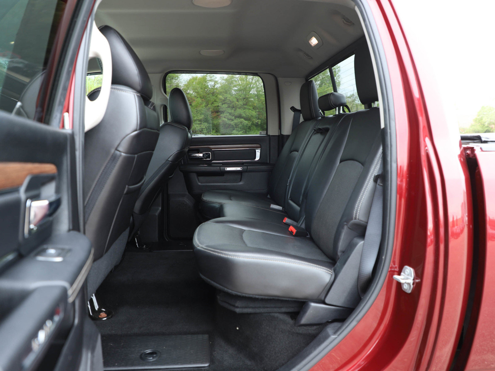 Used 2016 RAM 2500 Laramie AWD/4WD image 17