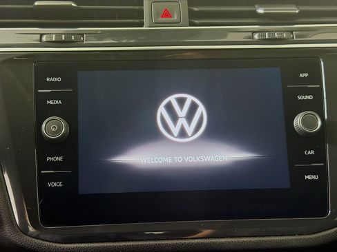Used 2023 Volkswagen Tiguan SE FWD image 19