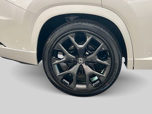 New 2026 Lexus TX 500h AWD image 10