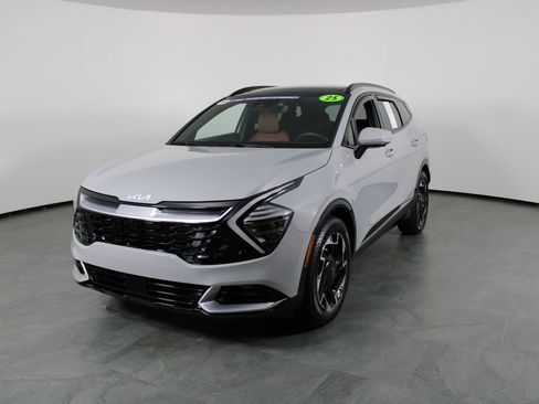 Used 2025 Kia Sportage SX image 1