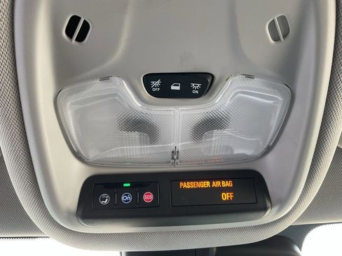 Used 2025 Chevrolet TrailBlazer LT image 29