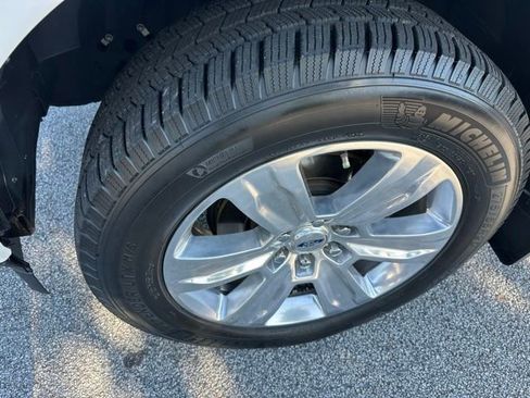 Used 2018 Ford F150 Platinum w/ Equipment Group 701A Luxury AWD/4WD image 7