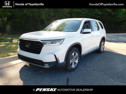 Certified 2025 Honda Pilot EX-L image 1