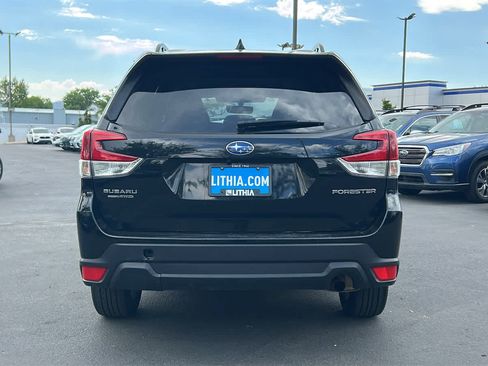 Certified 2023 Subaru Forester Premium AWD/4WD image 7