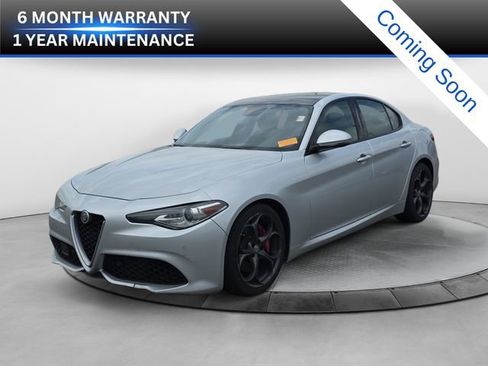 Used 2019 Alfa Romeo Giulia Ti Sport w/ Quick Order Package 22U Sport RWD image 1