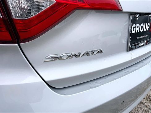 Used 2017 Hyundai Sonata Limited w/ Ultimate Package 04 FWD image 30