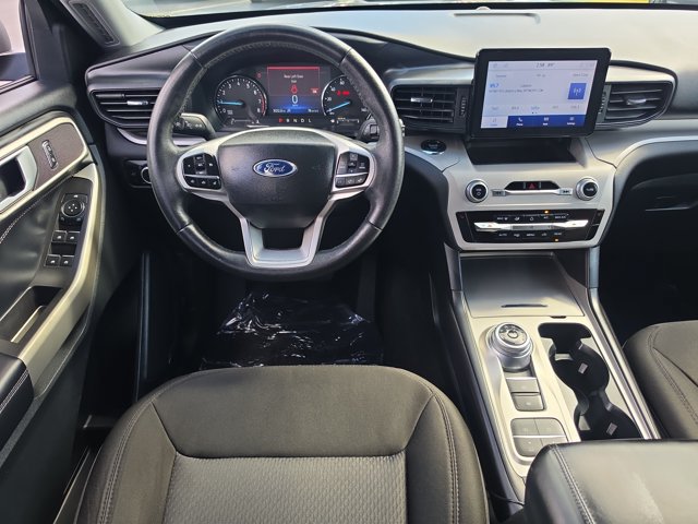 Certified 2023 Ford Explorer XLT RWD image 15